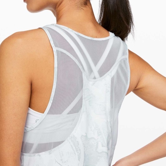Lululemon Sculpt Tank II Tropical Shadow Starlight Multi - PTP: 18" - Picture 4 of 12